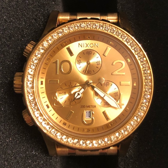 nixon gold